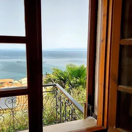 Two-storey Beautiful House With Amazing View Vakantiehuis