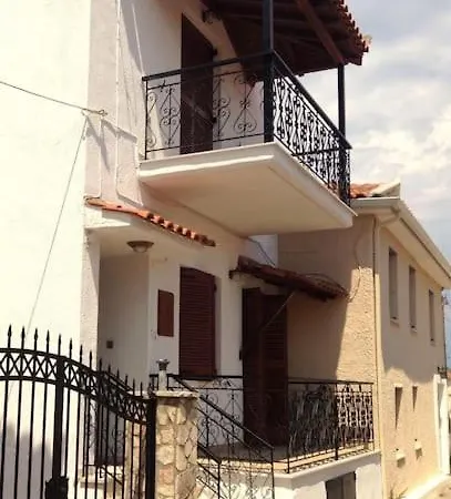 Σπίτι διακοπών Two-storey Beautiful House With Amazing View *